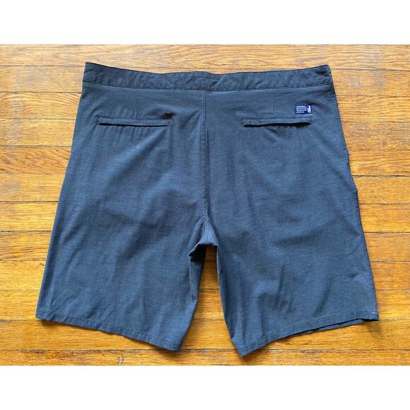 JOHNNIE-O Dark Grey Lightweight Golf Shorts sz 38 - Picture 7 of 12